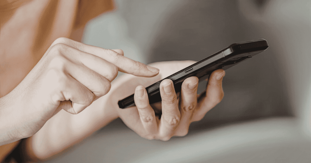 contact-support-smartphone