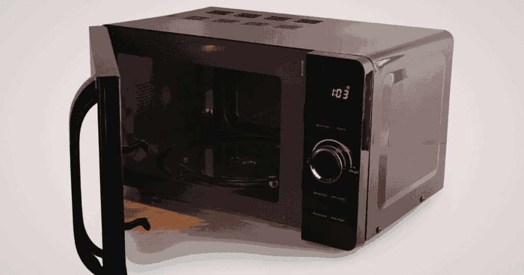 扉を開けた黒いオーブンレンジ