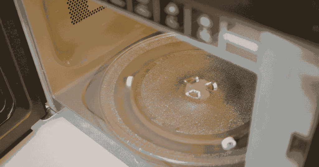 電子レンジ内部のガラスターンテーブル